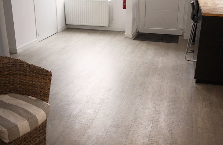 Vente Parquet stratifié QUICK STEP Classic Chêne minuit naturel Référence  CLM1487 Quickstep Narbonne Boutique En Ligne Parquet, Sol PVC & Vinyle Sol  stratifié & parquet flottant