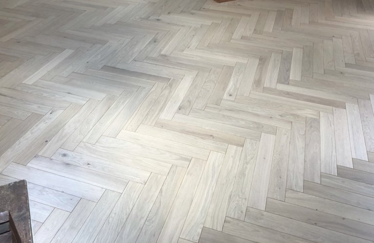 Parquet chêne Dune en bâton rompu