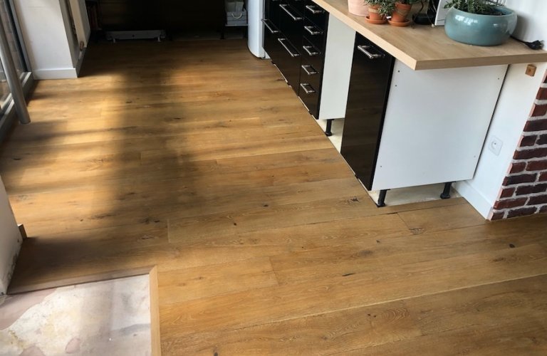 Parquet en chêne cognac brown à Wambrechies