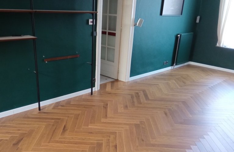 Parquet contrecollé bâton rompu chêne "Fauve" - Halluin