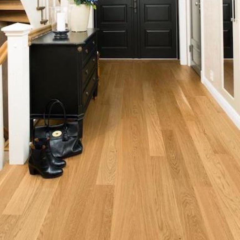 Chêne Andante 138 Brossé Vernis Mat