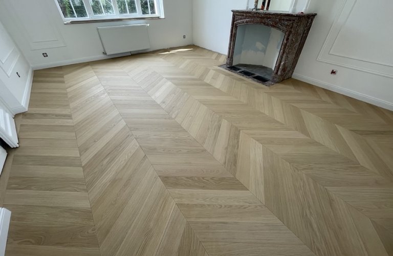 PARQUET EN CHÊNE POINT DE HONGRIE - FLEURBAIX