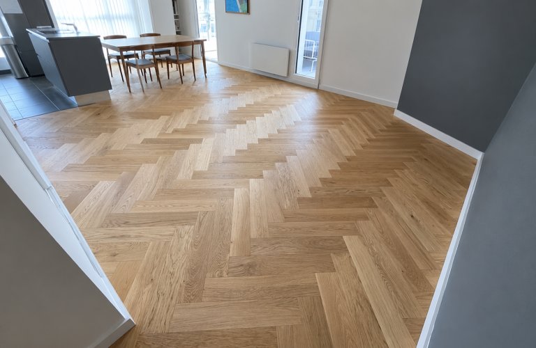 BÂTON ROMPU CHÊNE ANIMOSO BROSSÉ HUILÉ – LILLE